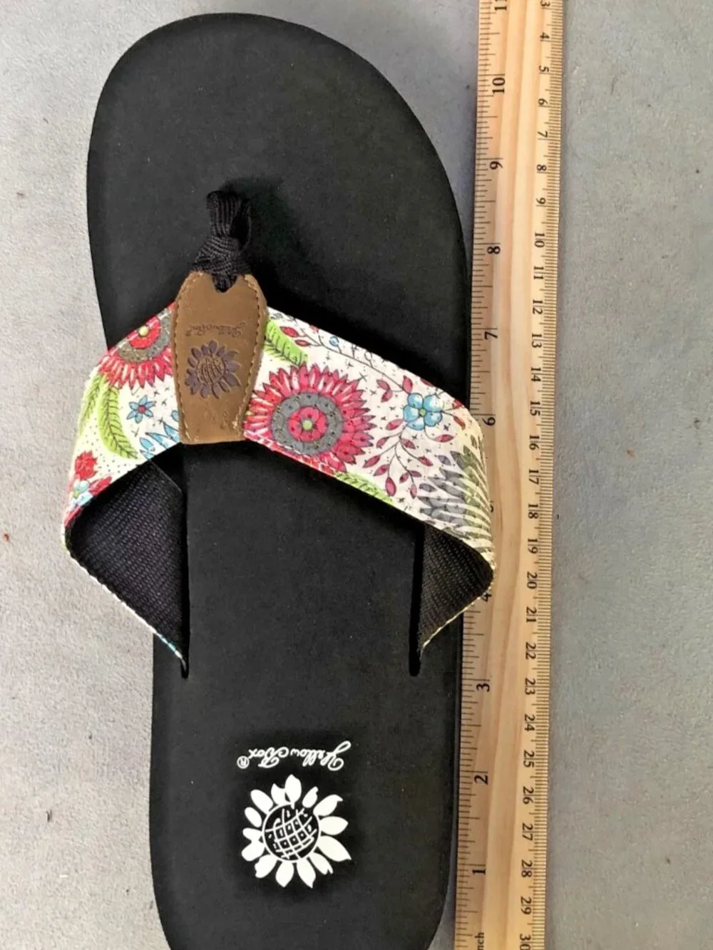 NEW Women's Yellow Box Sequined floral Flip Flops Size  10-11ish - Picture 14 of 14